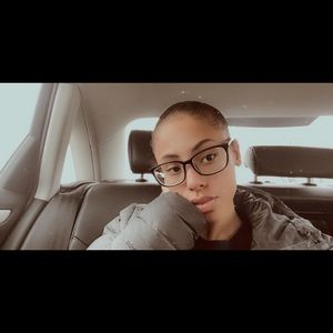 Meet your Posher, Makyla